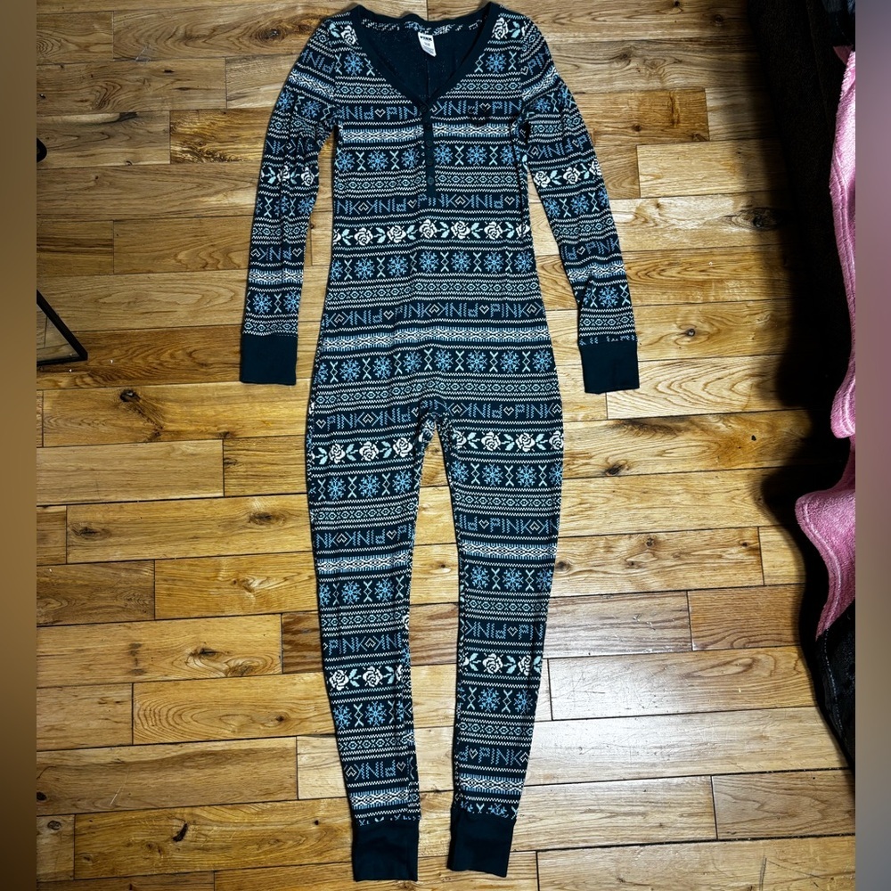 PINK Victoria’s Secret Green Fair Isle Thermal One Piece Pajama Onesie